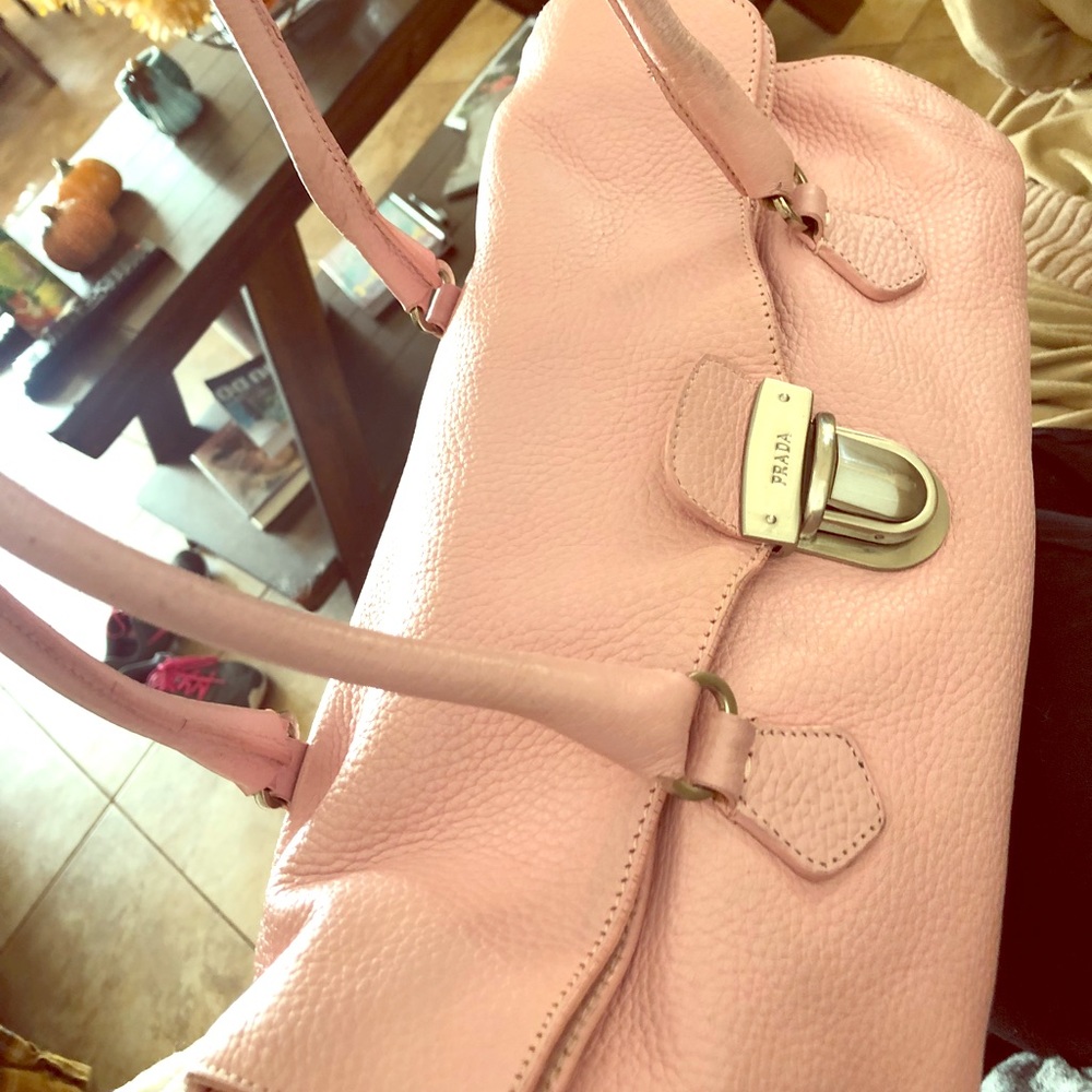 Pink Prada purse 👛